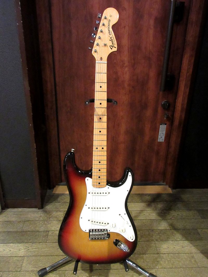 1971 Fender Stratocaster Sunburst/1 Piece Maple Neck