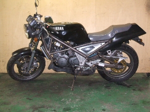中古バイクパーツ販売専門店アイラブモーターYAMAHA/ヤマハ R1-Z 3XC