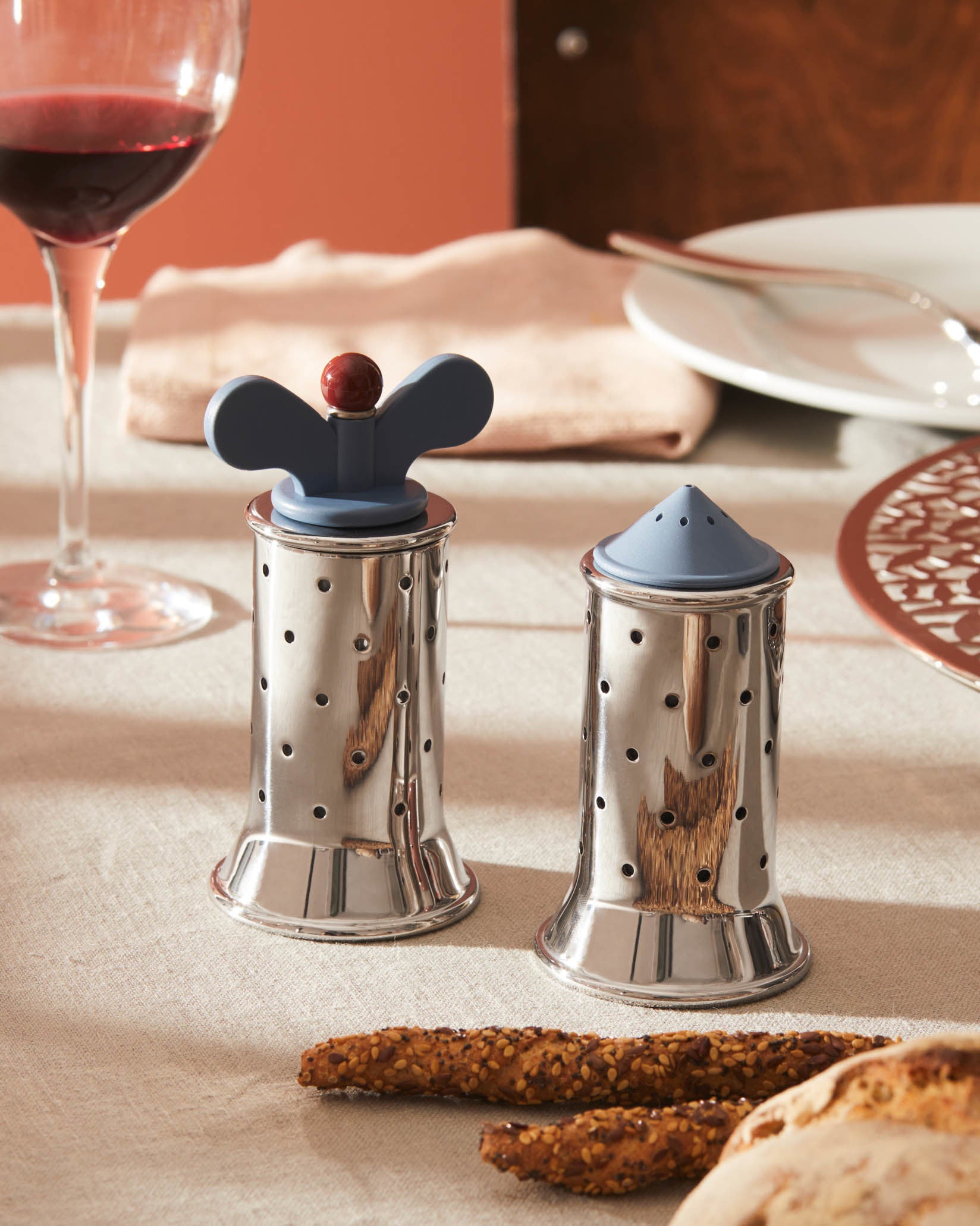 MGSAL: Salt castor by Michael Graves | Alessi