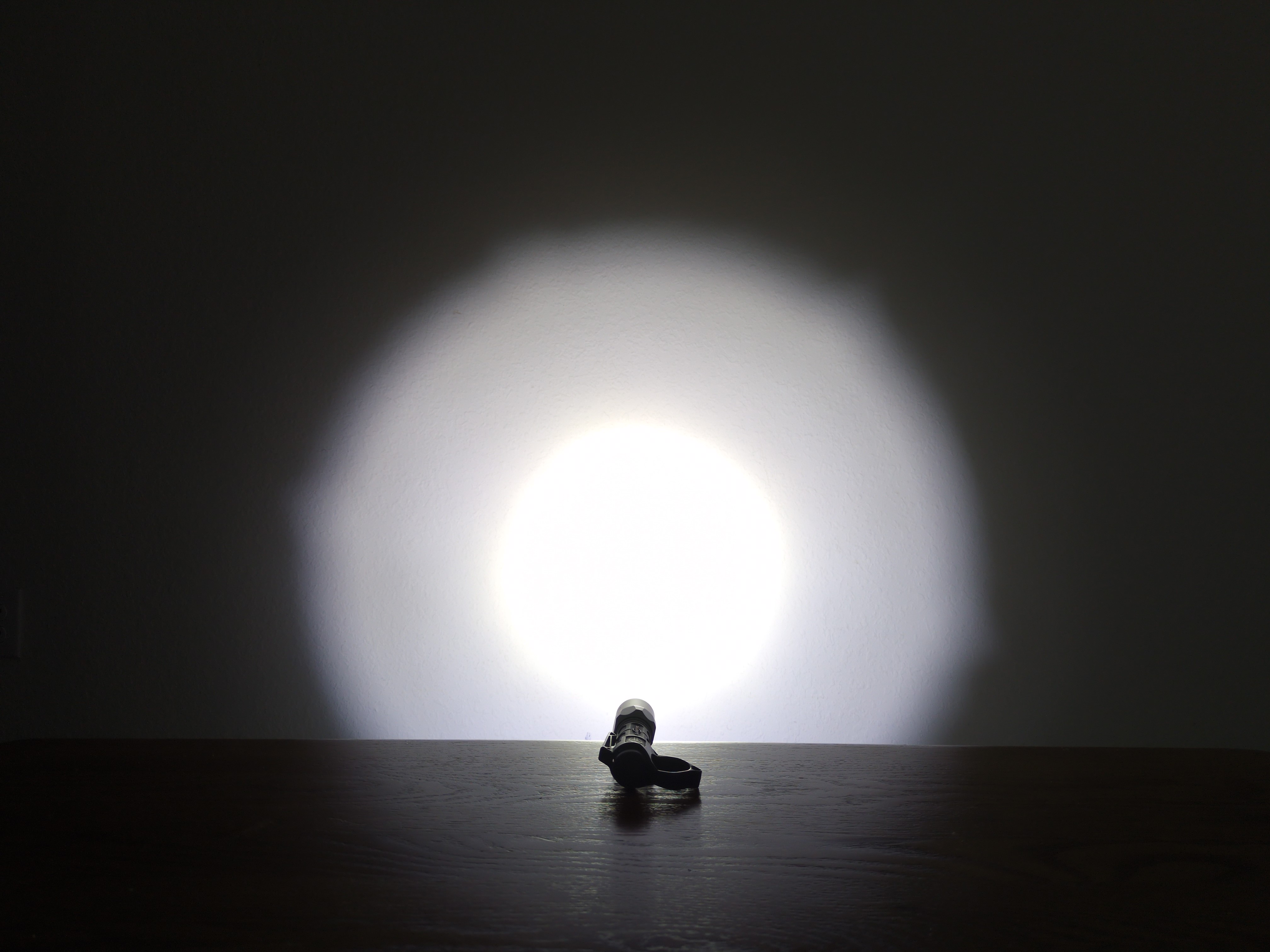 Weltool M7 HCRI Review – Classic Shape Inspection Light