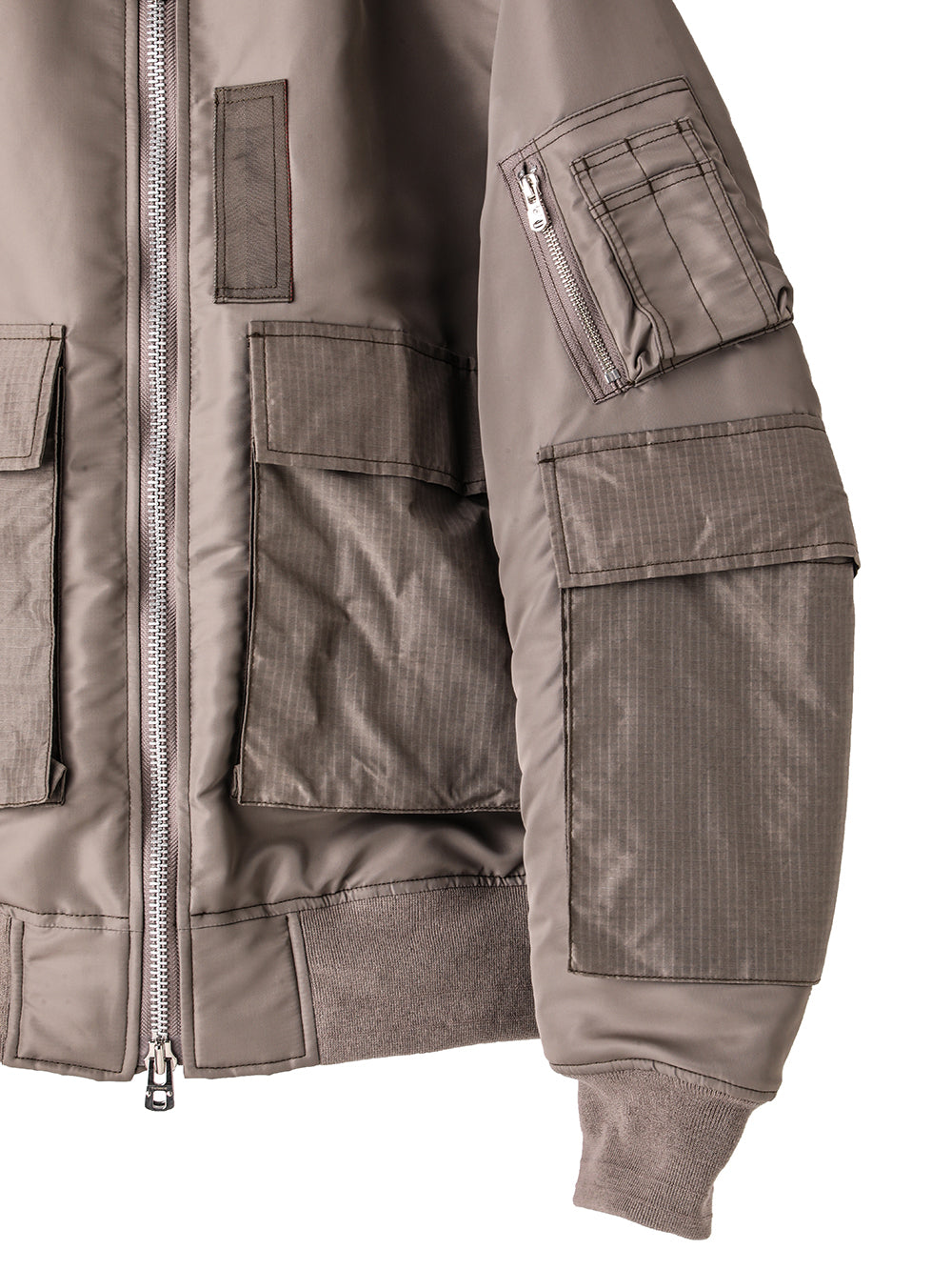 sj.0033AW25-beige b.d.u pocket flight jacket. The Black-and-White