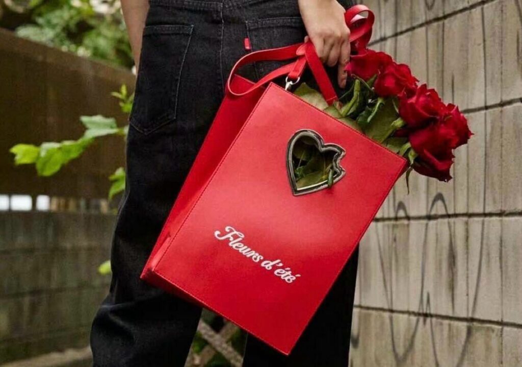 été x Girls Don't Cry 『fake leather 2 way bag』が国内11月10日より