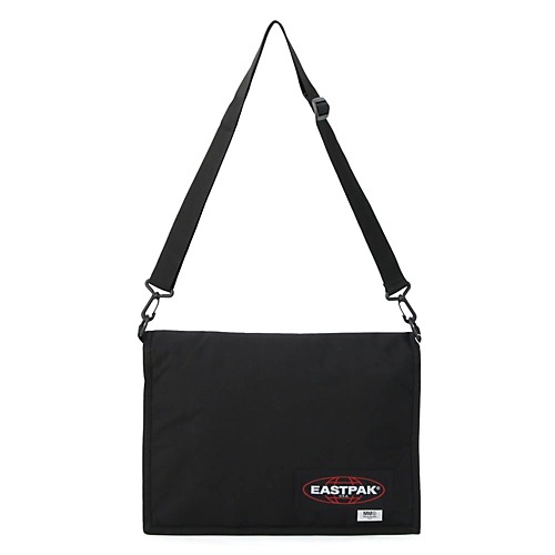 好評販売中！／ 話題の「MM6 MAISON MARGIELA×EASTPAK」コラボバッグを