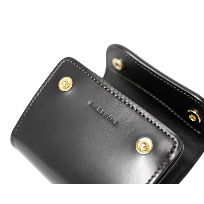 小型三つ折り財布《イーノ》シェルコードバン｜WILDSWANS(ワイルド