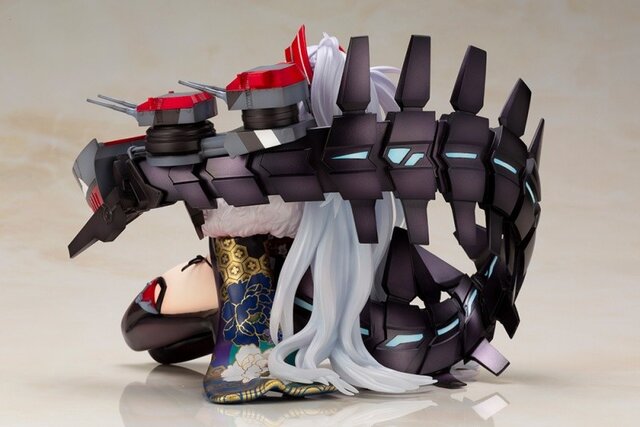 アズールレーン』「プリンツ・オイゲン」が1/7スケールフィギュアに