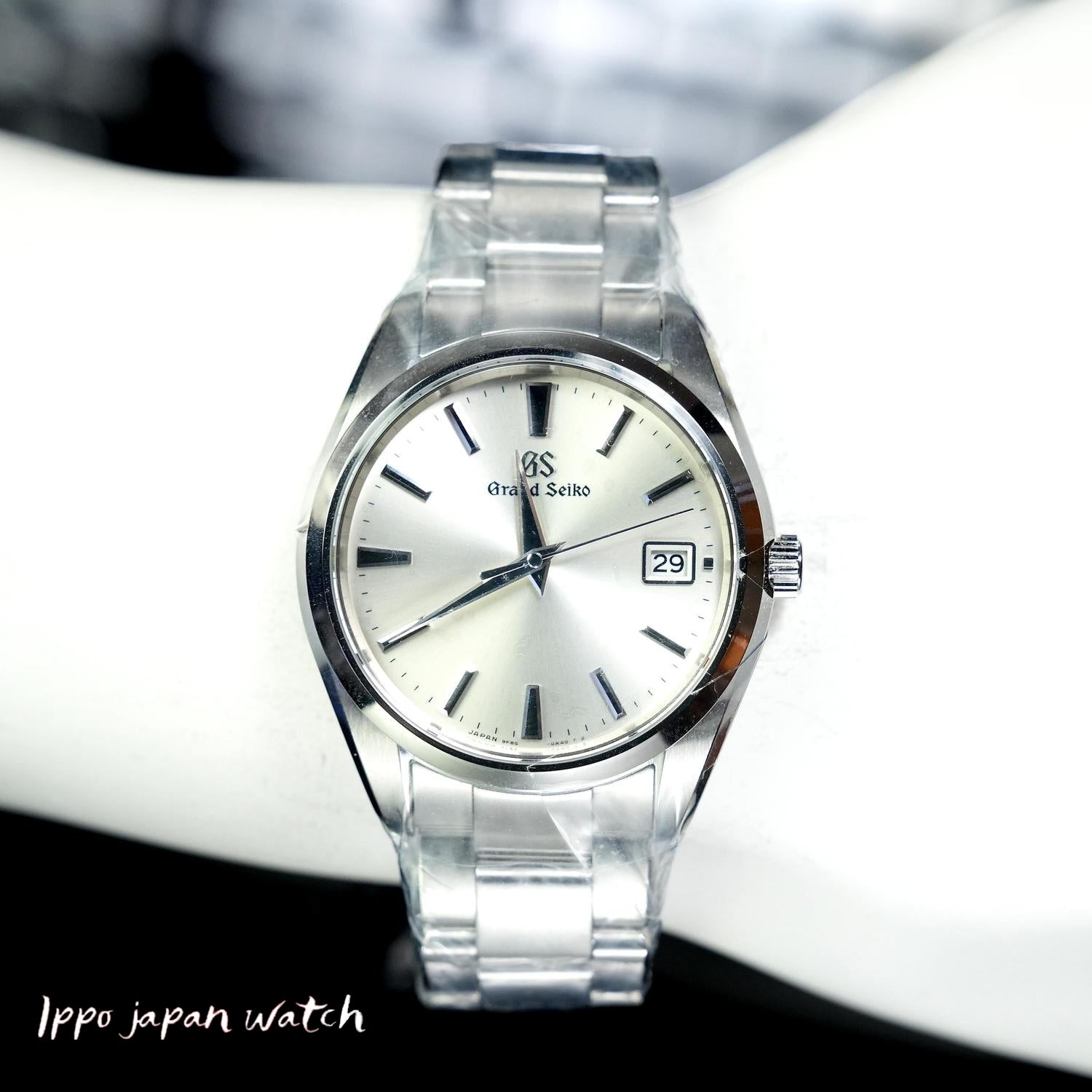 Ref.SBGP009 Day Date 9FQuartz SS 40MM With Genuine box and