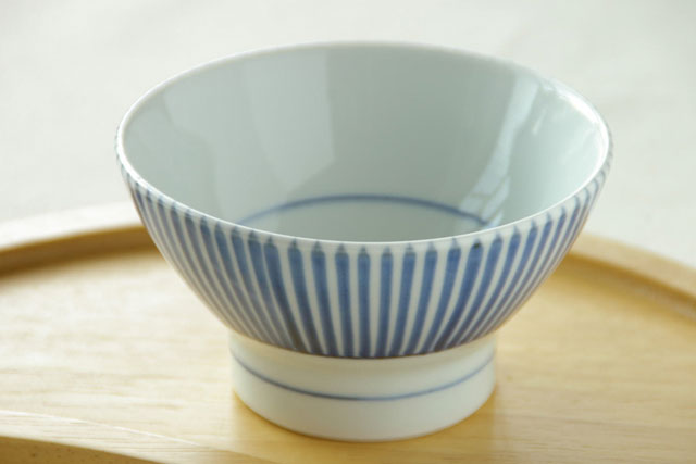 砥部焼の和食器 梅山窯の茶碗 【砥部工房 からくさ】