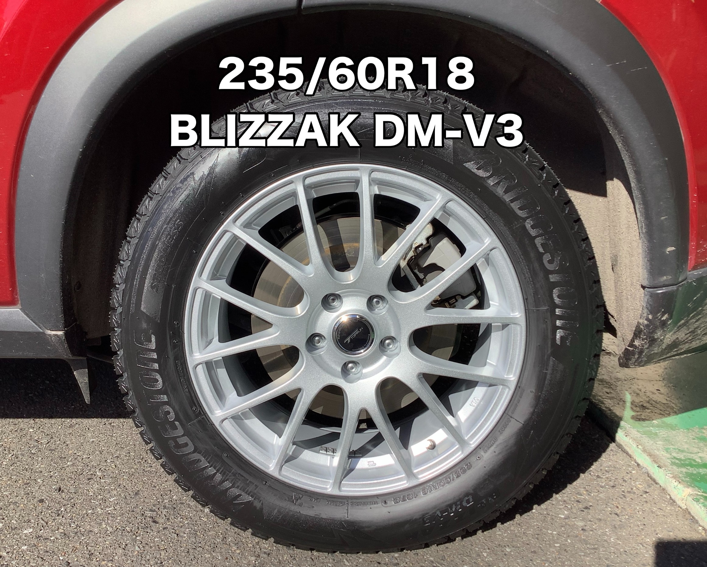 NISSAN エクストレイル 】スタッドレスタイヤ交換作業 235/60R18 DM-V3