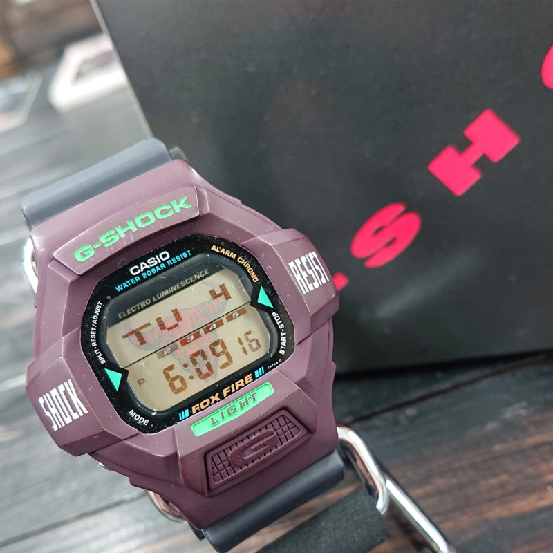 CASIO G-SHOCK DW-8000 レアバッファロー