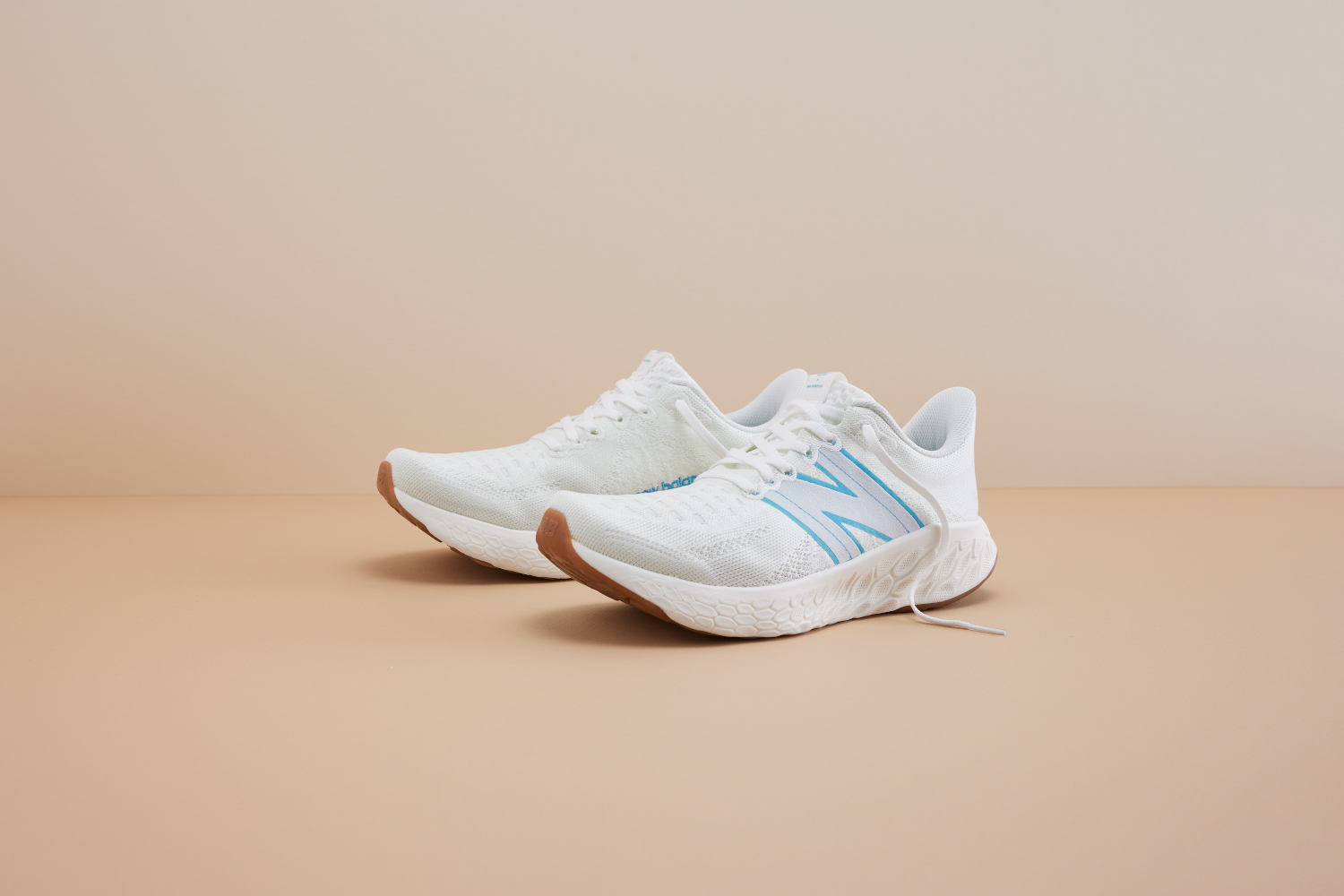 BLUE BOTTLE COFFEE × New Balanceコラボシューズ発売 | HIGHSNOBIETY
