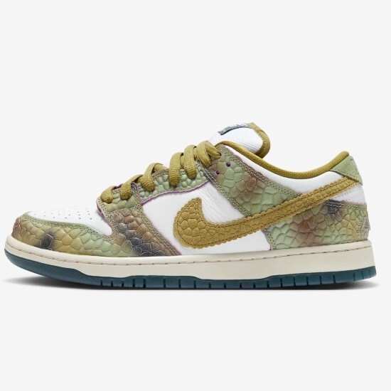 Nike SB Dunk Low x Alexis Sablone 