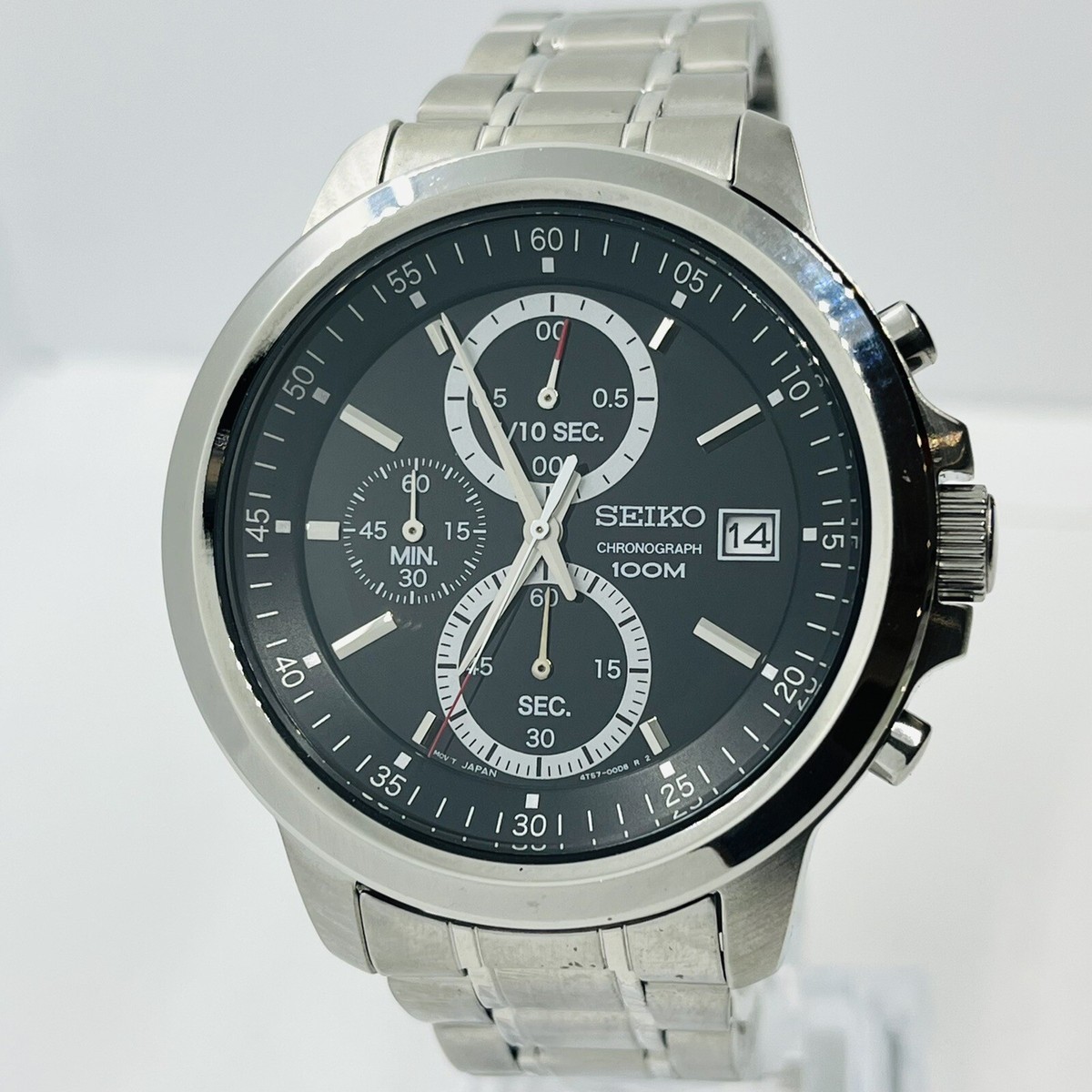 Seiko Men's Chronograph Silver Stainless Steel 42mm 10ATM Watch