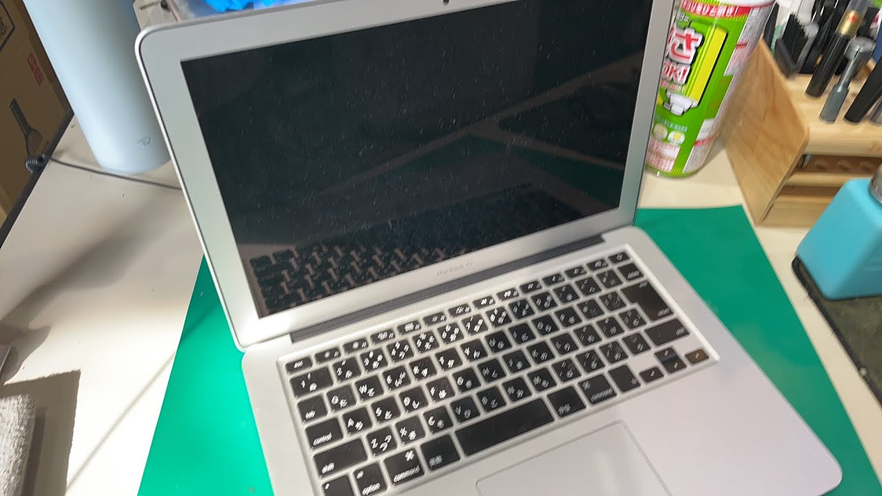 アホは知らなくて👌MacBook Air 2015 バッテリー交換修理 - YouTube