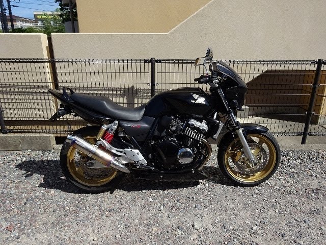 CB400SF VTEC3(NC39-1200) SP忠男2本出しマフラー - YouTube
