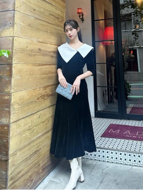 LEJA】配色アシンメトリービッグカラーベロアマーメイドシルエット