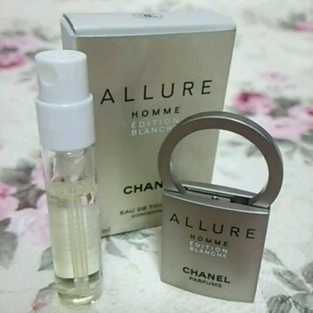 Tiffany キーホルダ ルラボ サンタル 100ml セット品 A9759
