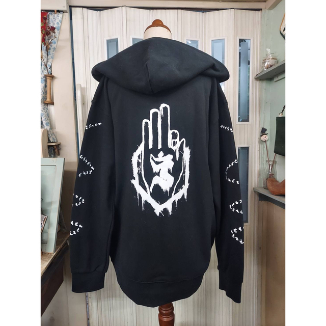 公式】ジグザグ ジップアップパーカー【生産終了品】の通販 by ぬぬこ