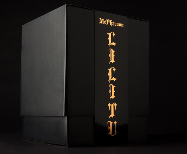 Kidrobot Black - 