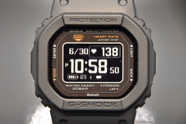 カシオ G-SHOCK G-B001RG-4JR 価格比較 - 価格.com