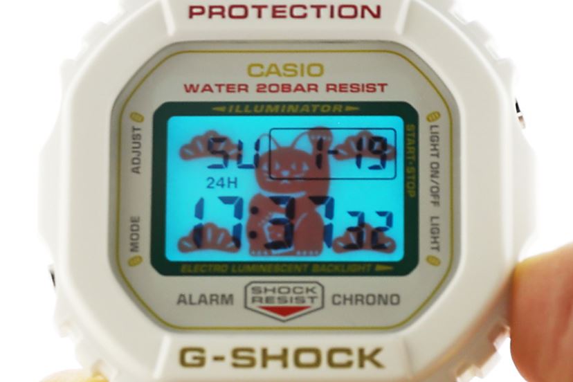 招き猫G-SHOCK”で福来たる！ 金運アップ間違いなしのゴールドカラー
