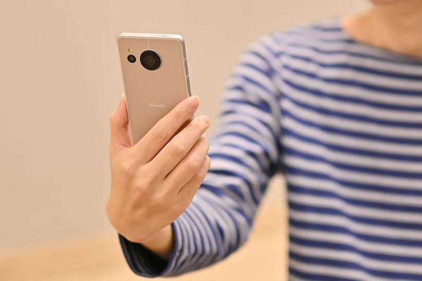 クラス最高レベルの電池持ちと新カメラに注目！ 「AQUOS sense7