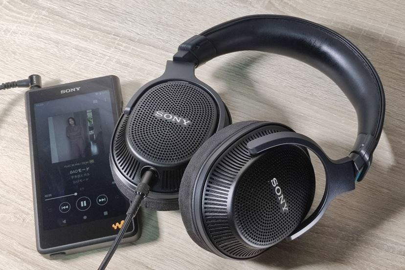 ソニーのモニターヘッドホン「MDR-MV1」はオーディオファンにも使って