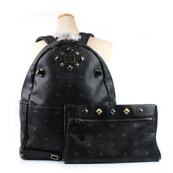 MCM（エムシーエム） スタッズ付きリュックサック DUAL STARK BACKPACK