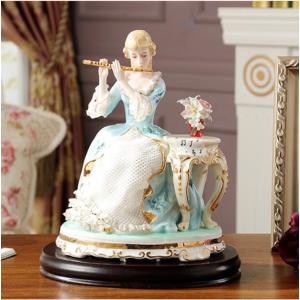 瀬戸ノベルティ 陶器のオブジェ 貴婦人 / セト・ノベルティ 西洋陶器