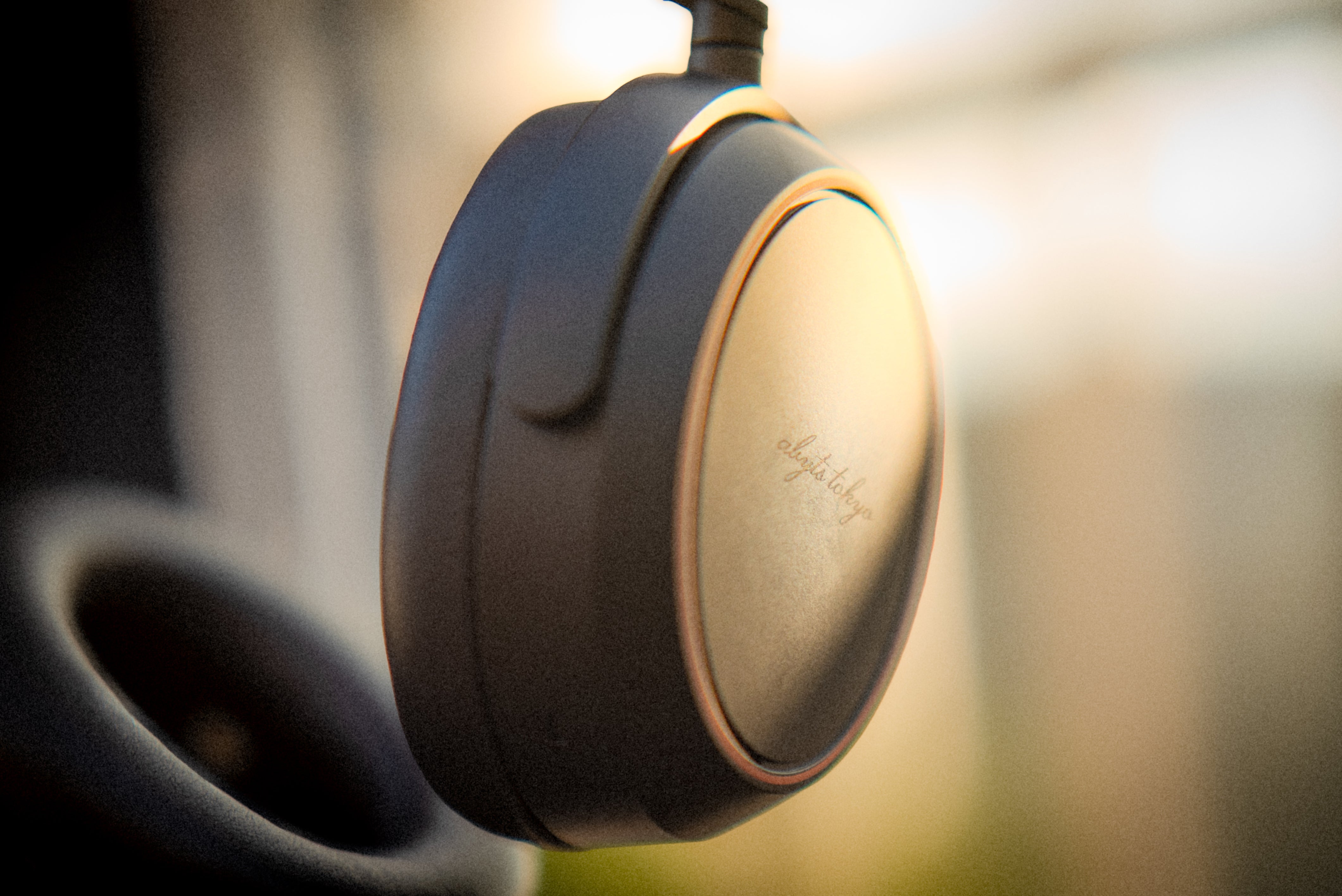ABYTS Edition MOMENTUM 4 Wireless – ゼンハイザーヒアリング公式ストア
