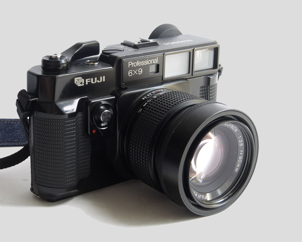 第124話 富士フイルムの中判カメラ FUJI GW690Ⅱ Professional – こ