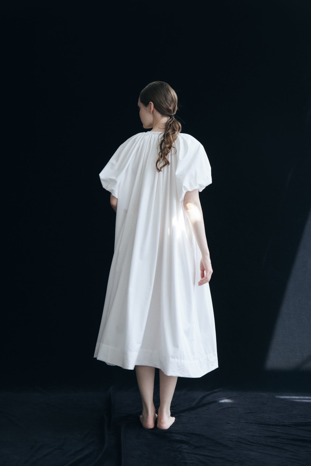 再入荷】Balloon Sleeve Volume Dress – L'AUBE BLANC
