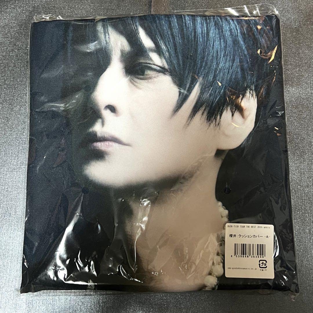Amazon.co.jp: 櫻井敦司クッションカバー BUCK-TICK Z : おもちゃ
