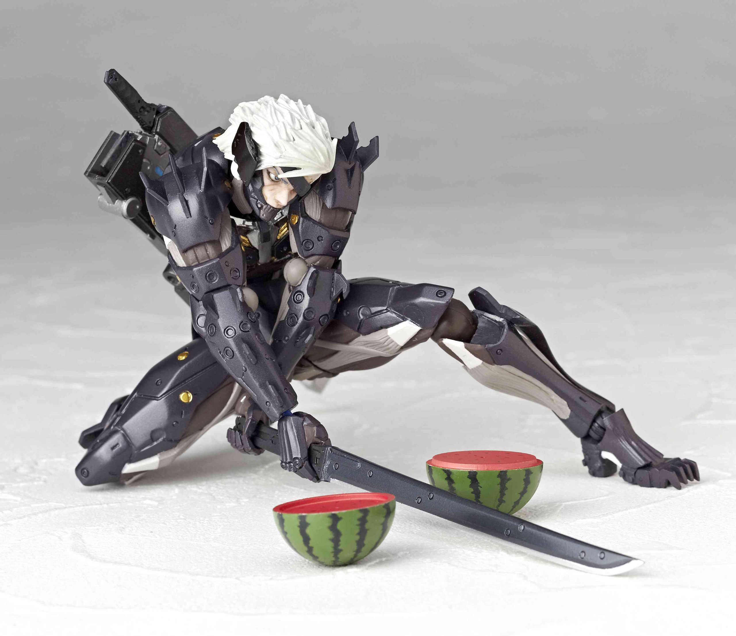 Amazon.co.jp: リボルテックヤマグチNo.140 雷電 [並行輸入品] : ホビー