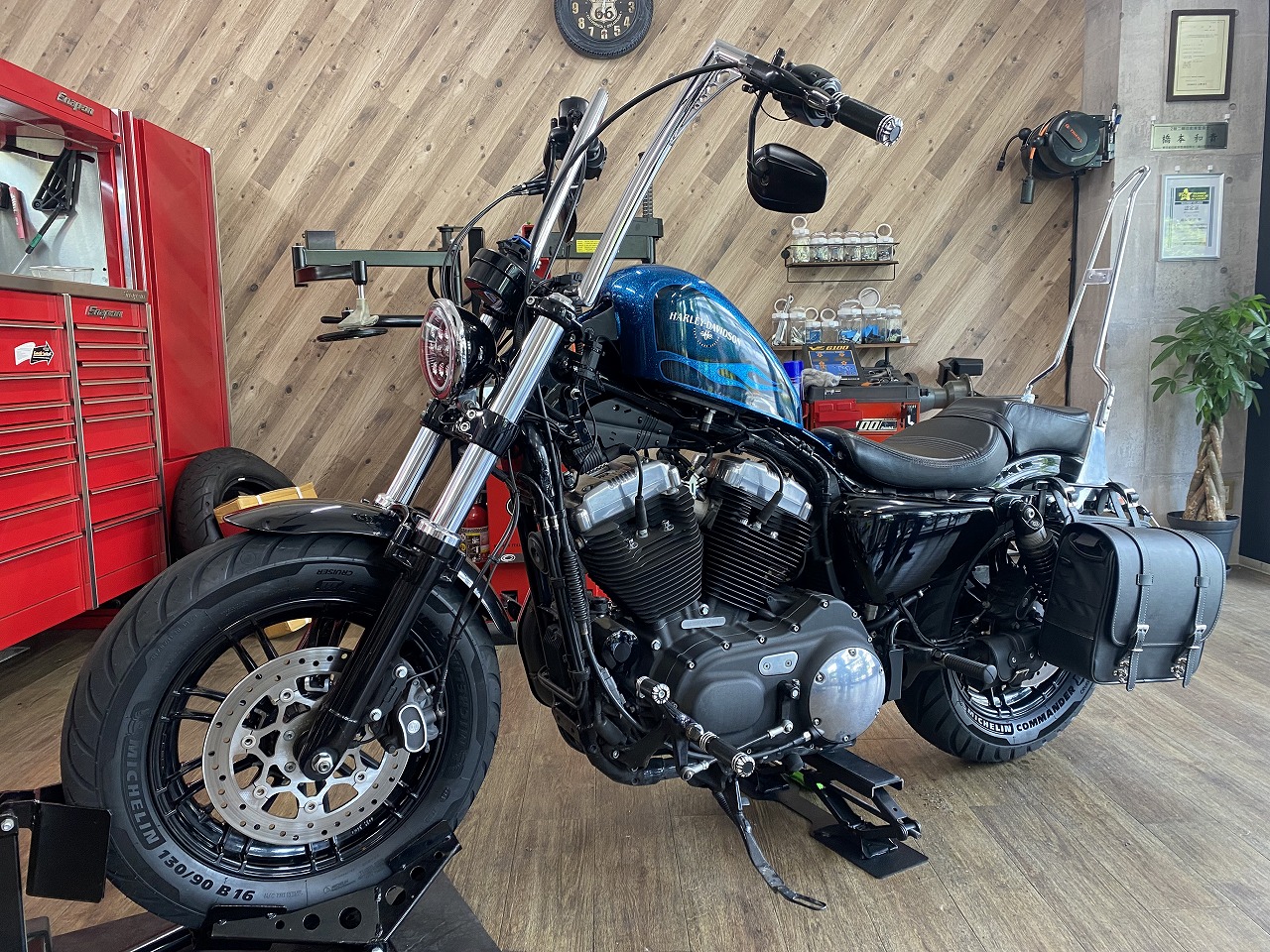 ハーレー Sportster XL1200X Forty-Eight MICHELIN COMMANDERⅢ