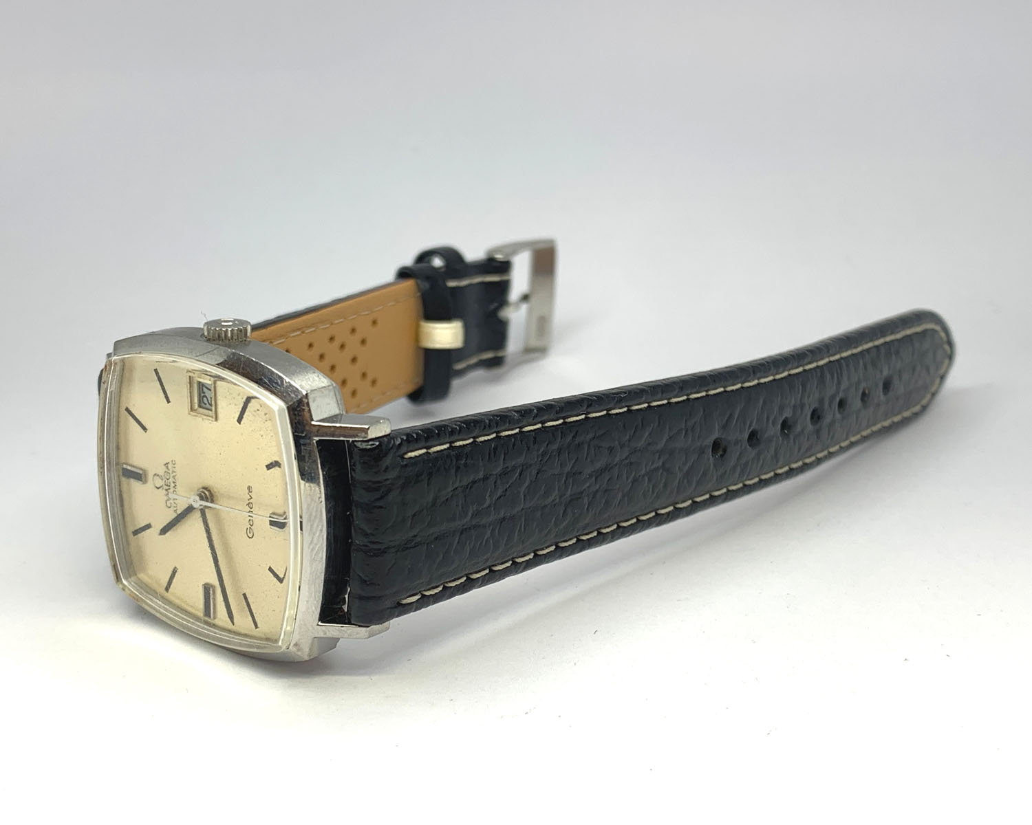 OMEGA オメガ Geneve ジュネーブのベルト交換 | 時計修理のMr.BOB 事例