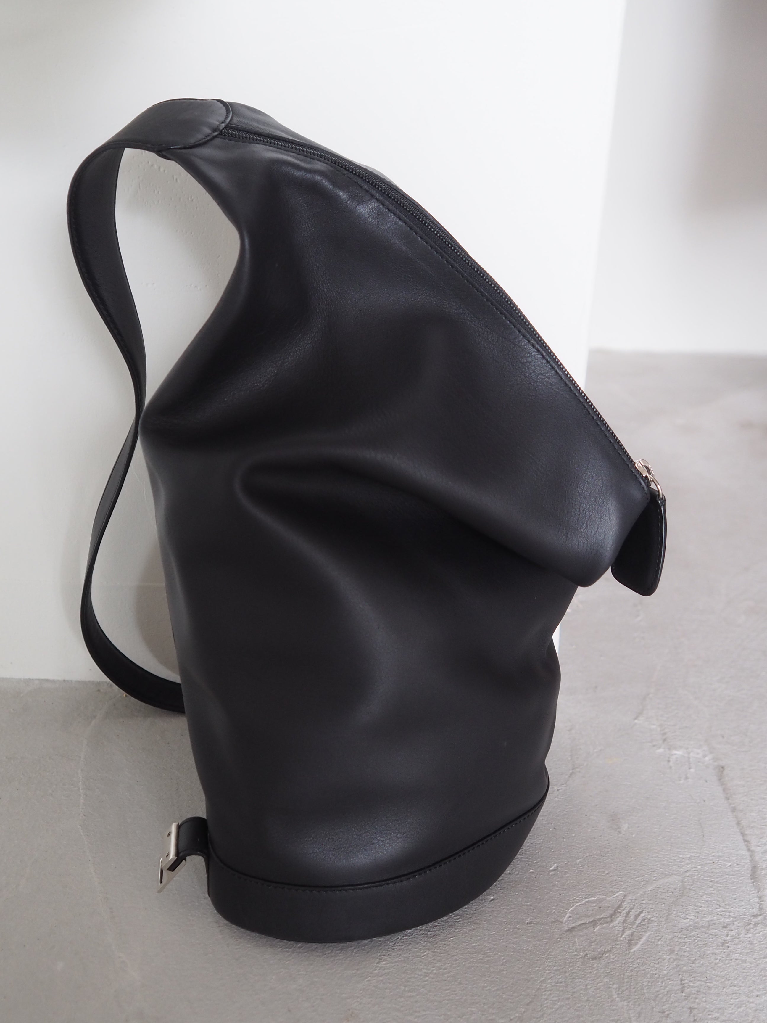 LOEWE ロエベ アントン バッグパック ワンショルダーバッグ ブラック