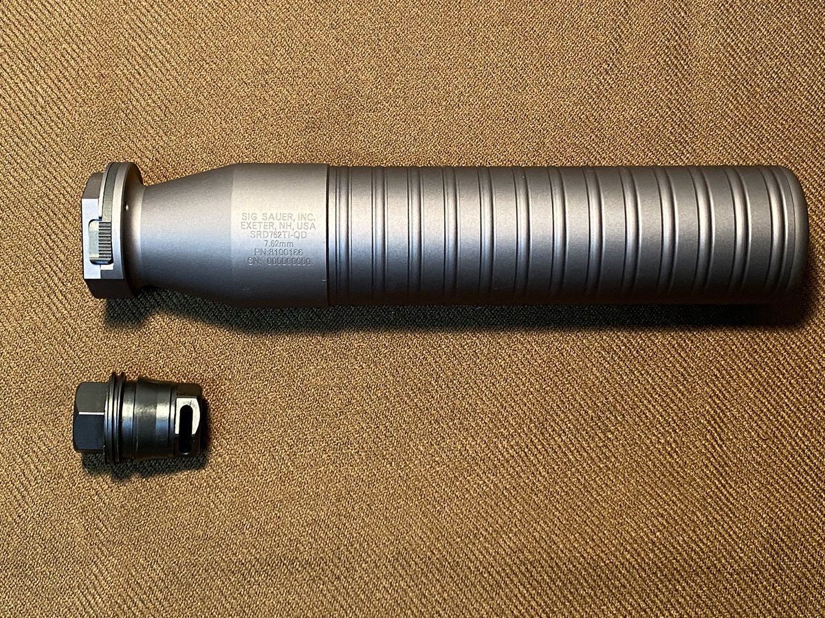 さて、AirsoftArtisanのSRD762Ti-QDサイレンサーとQDハイダーのセット
