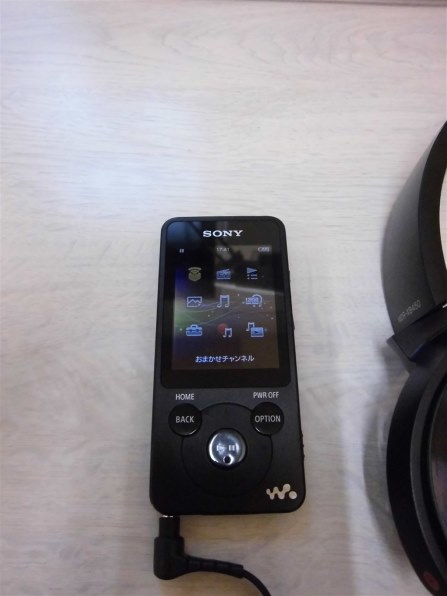 SONY NW-E083 (B) [4GB ブラック] 価格比較 - 価格.com