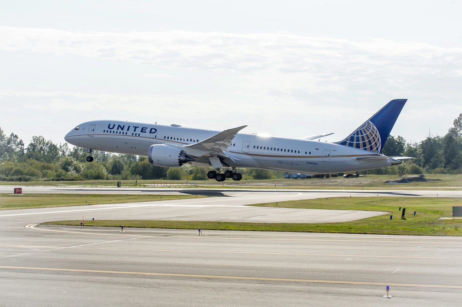 ユナイテッド航空B787-10を受領 全787シリーズを運航する最初の