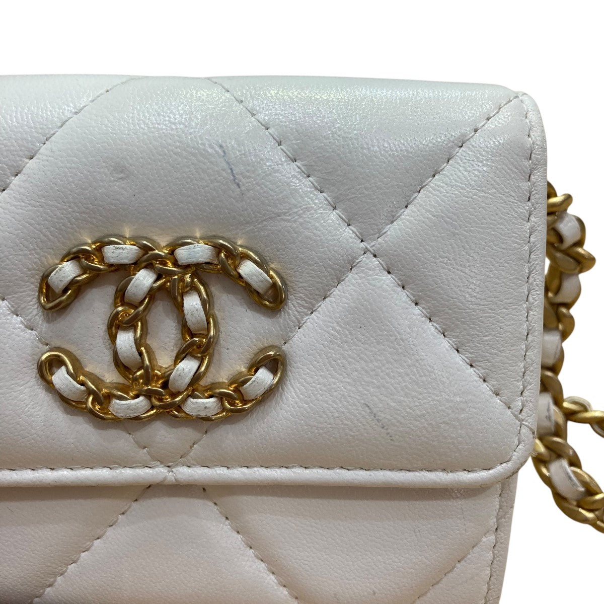 CHANEL(シャネル) ラムスキン ココマーク チェーンウォレット 3056