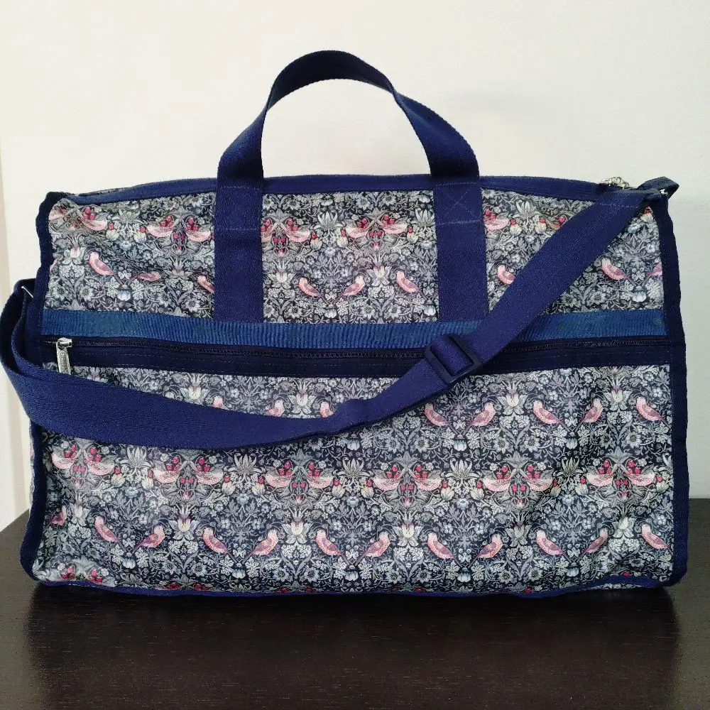 2026年最新】lesportsac リバティの人気アイテム - メルカリ