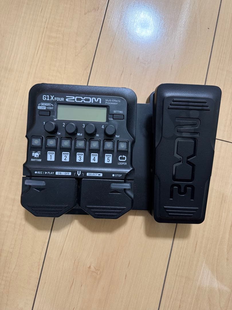 デ*ん様 Zoom G1X Four ギターエフェクター Amazon.com: Zoom G1X Four Guitar Effects Processor with Built-In