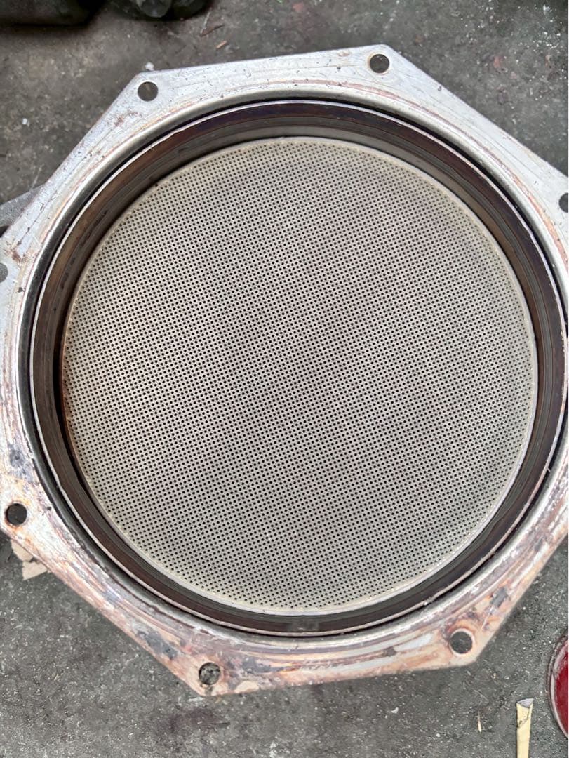 いすゞ　フォワード　DPF 触媒　フィルター　リビルド　素材 楽天市場】国内生産リビルト触媒フィルター いすゞフォワード FRR90