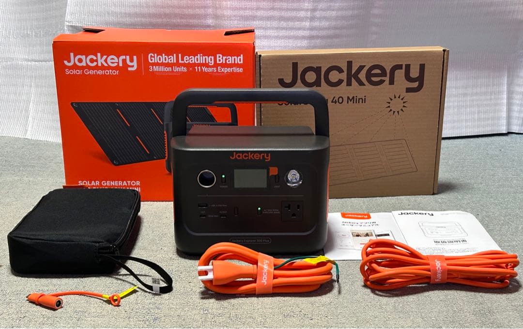 10/3までの限定価格Jackery 300 Plus +40 Mini セット Jackery Solar Generator 300 Plus 40W Mini(セット品)【JSG-0304B