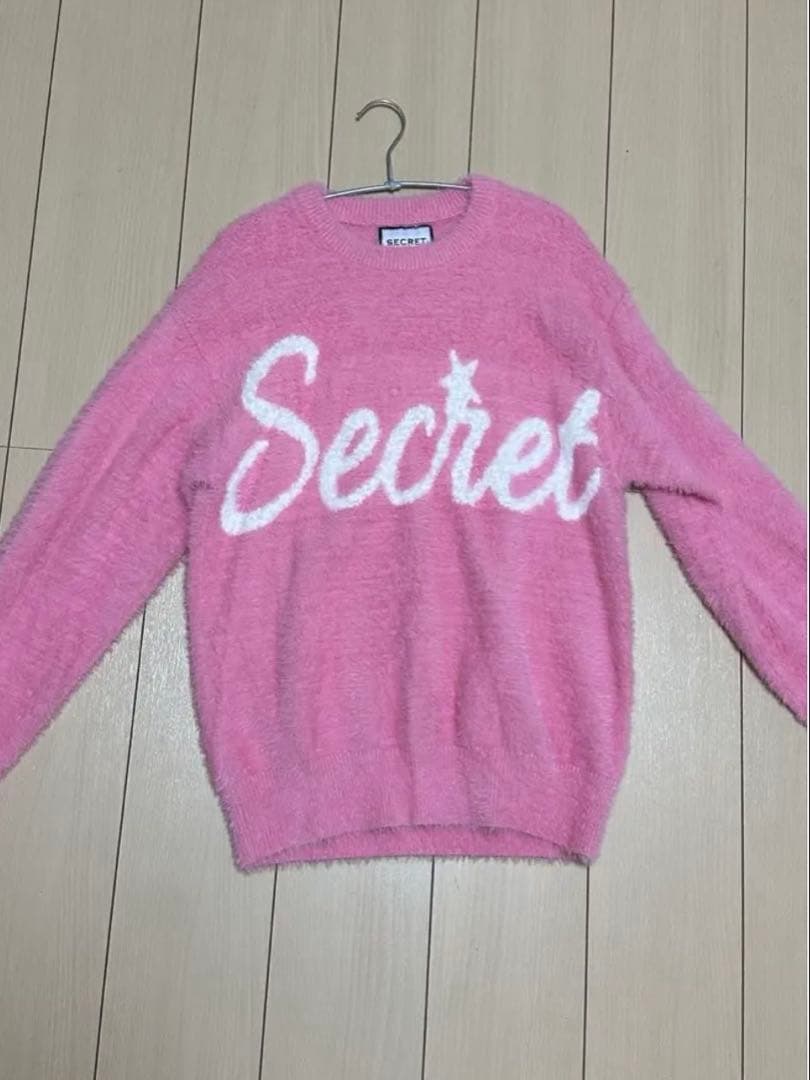 secretニット　早い者勝ち新品未使用 大人気 早い者勝ち NIKE SWTR KNIT CREW ゆったりとした着心地 (Nike