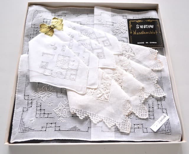 未使用 汕頭 スワトウ SWATOW 刺繍 ハンカチ 3枚 保管汚れあり - メルカリ