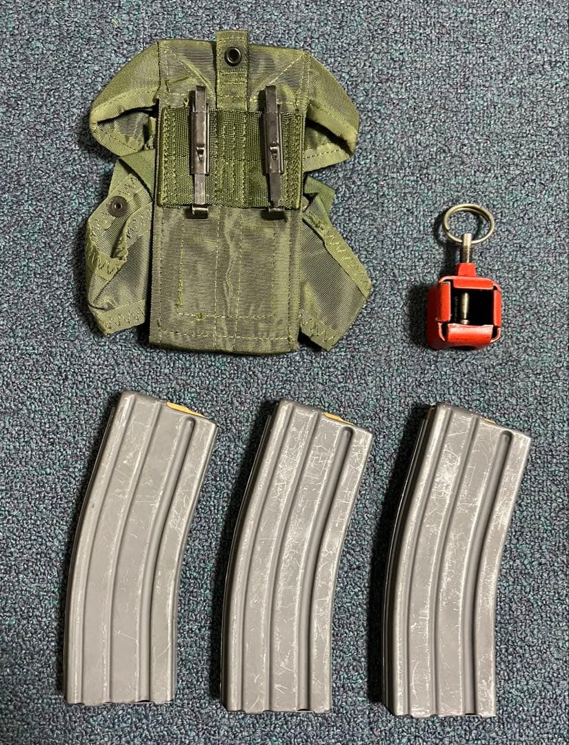 米軍実物 M16 5.56mm マガジン 3個＋ ポーチ+ブランクアダプター