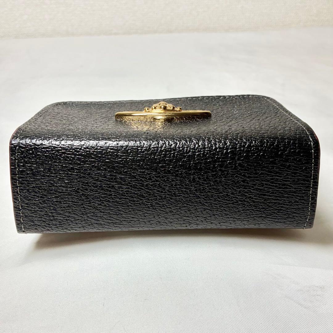 新品】 ヴィヴィアンウエストウッド マルチケース ポーチ オールレザー