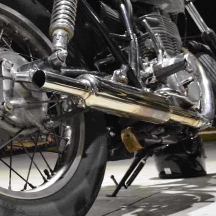 sr400 ペイトンプレイス マフラー - メルカリ