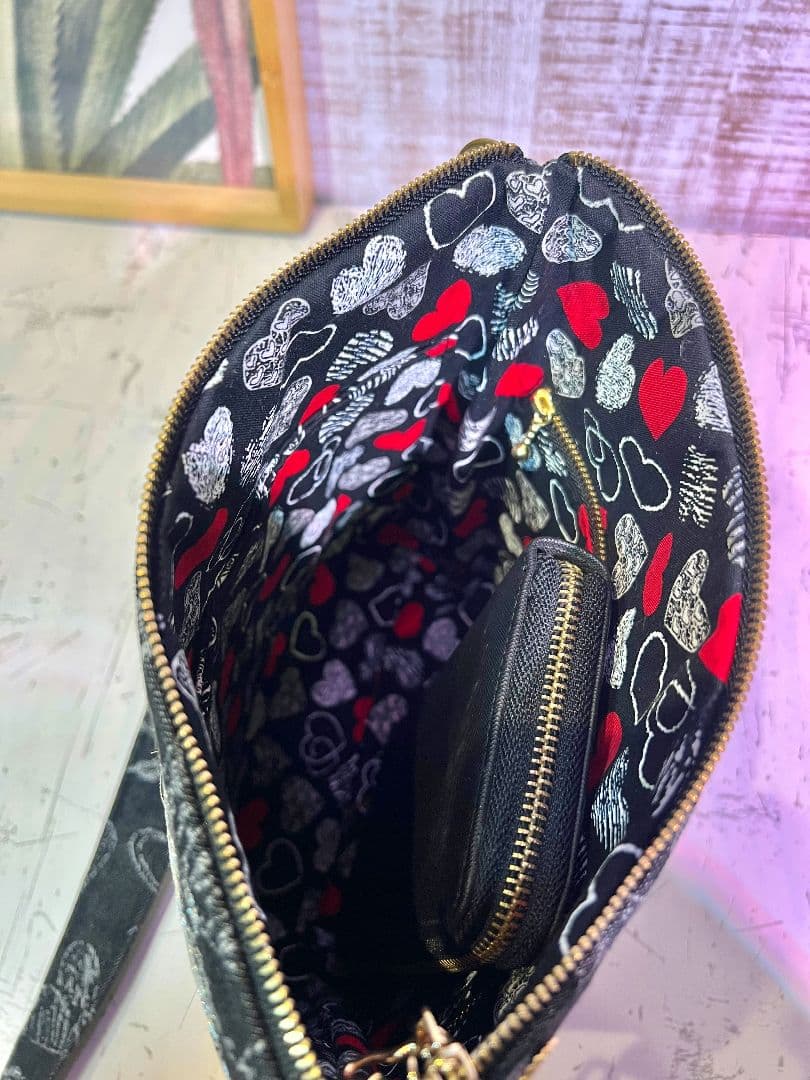 ロラライハリス♡ブラック英字ハートデニム♡刺繍のショルダーバッグ